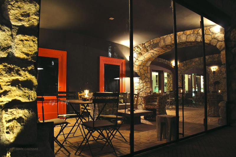 Aquapetra Resort And Spa - Teras