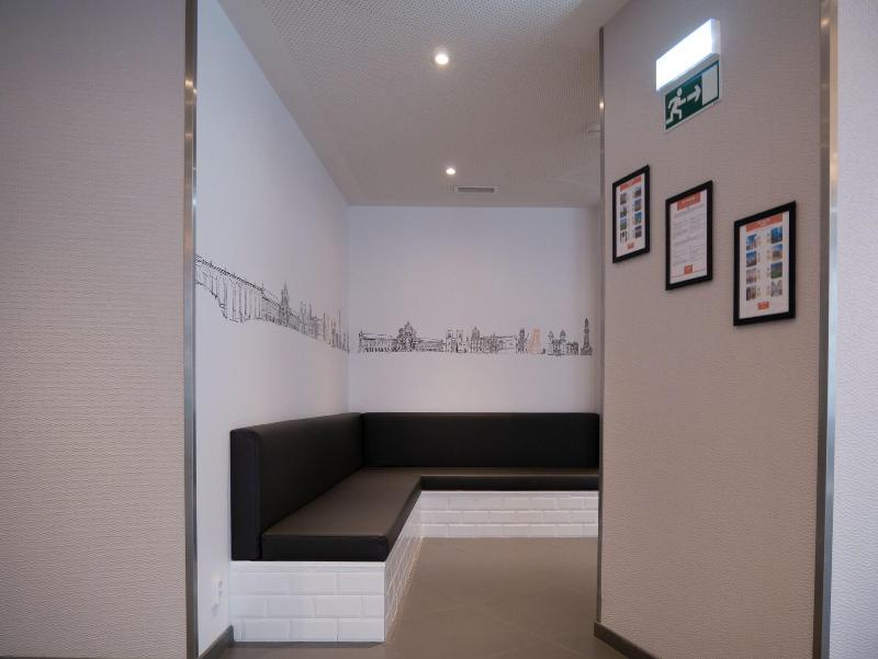 easyHotel Lisbon - Lobi