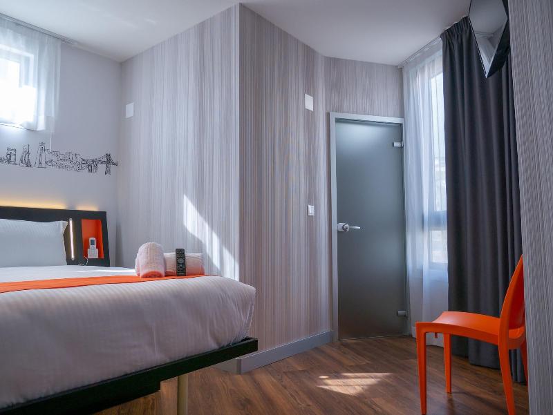 easyHotel Lisbon - Oda