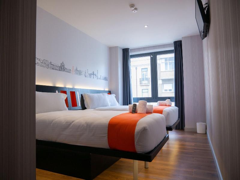 easyHotel Lisbon - Oda