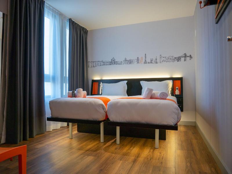 easyHotel Lisbon - Oda