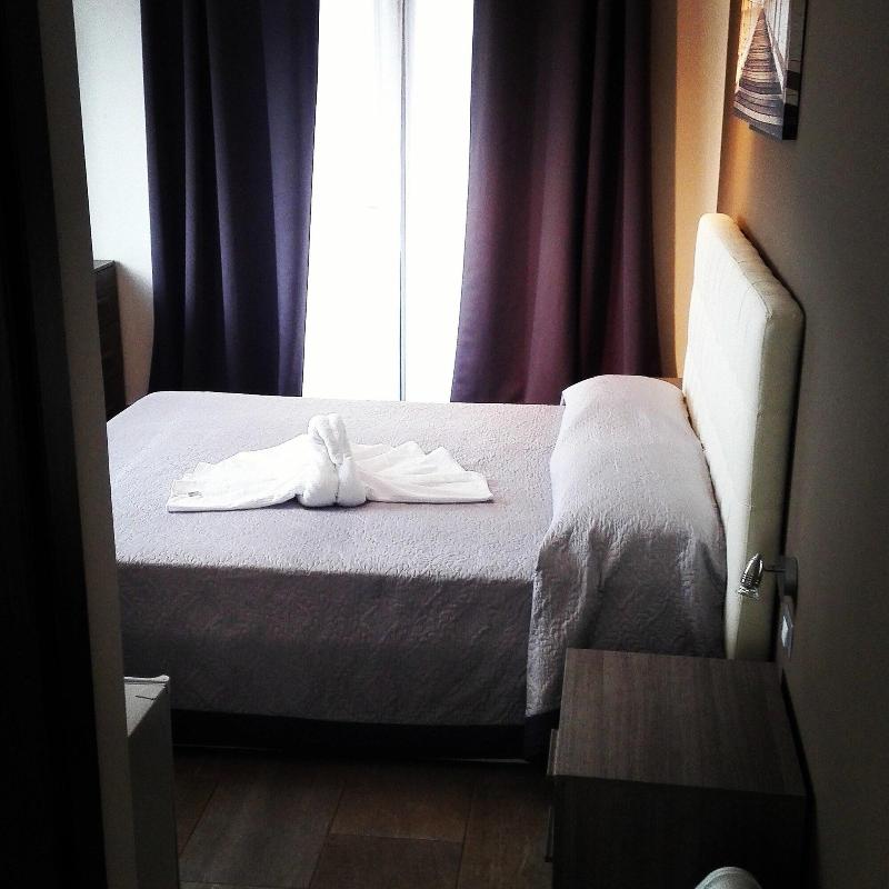 Samanà Bed - Oda