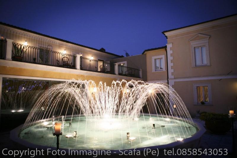 Regis Resort - Genel