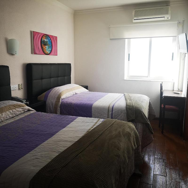Hotel 4 Estações - Oda