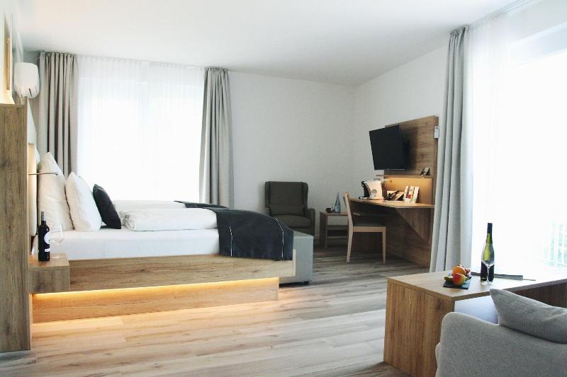 Four Stars By City Hotel - Oda