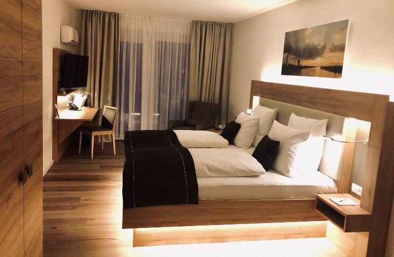 Four Stars By City Hotel - Oda