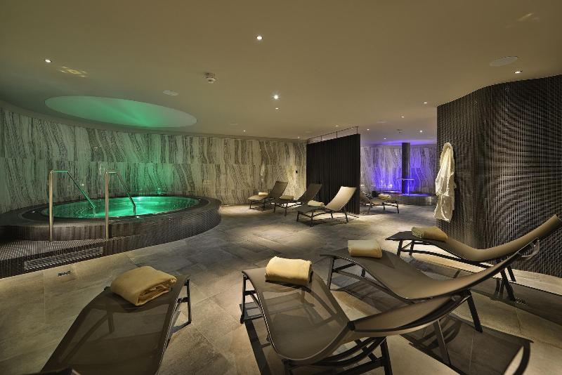 Grand Hotel Hradec - Aktivite