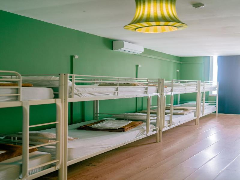 Urban Garden Hostel - Genel