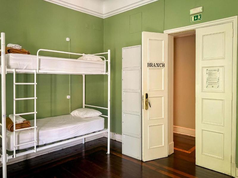 Urban Garden Hostel - Genel