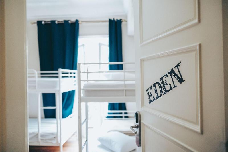 Urban Garden Hostel - Oda