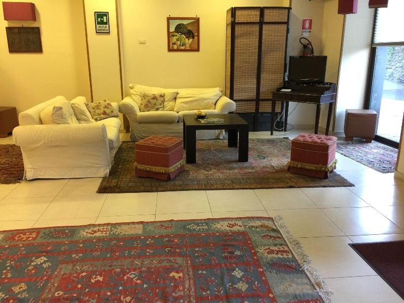Hotel Milomax - Lobi