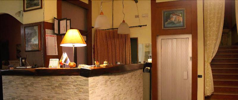 Hotel 106 - Lobi