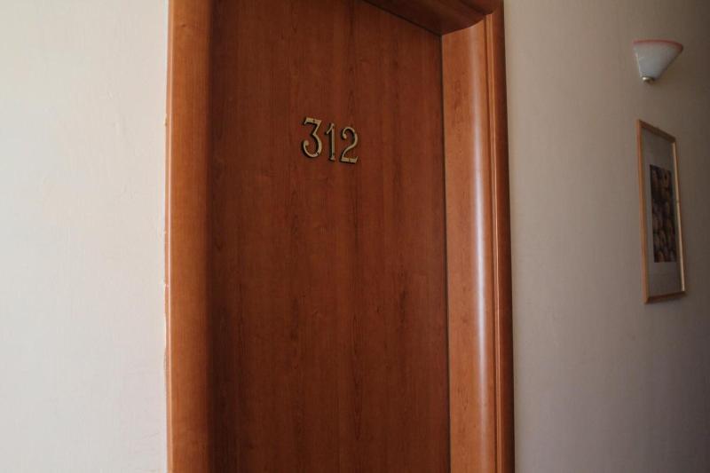 Hotel 106 - Lobi
