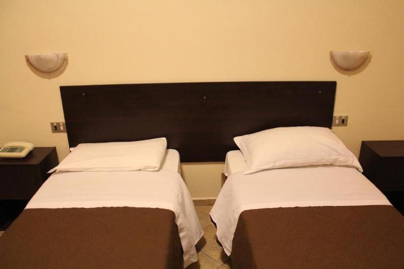 Hotel 106 - Oda