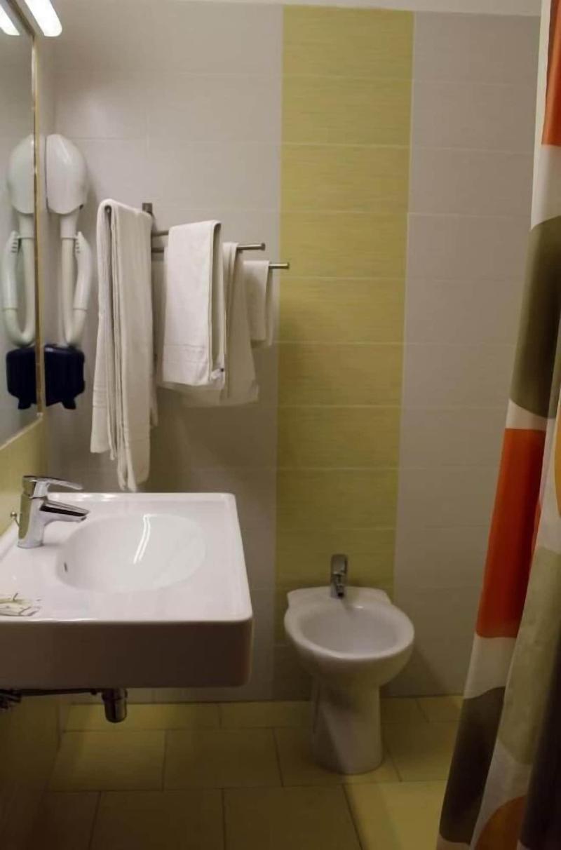 Hotel 106 - Oda