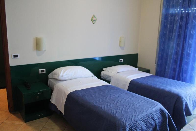 Hotel 106 - Oda