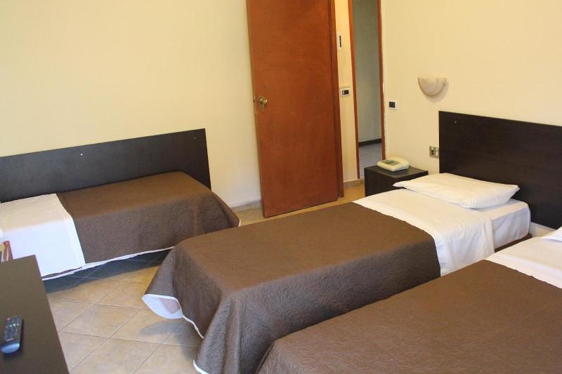 Hotel 106 - Oda
