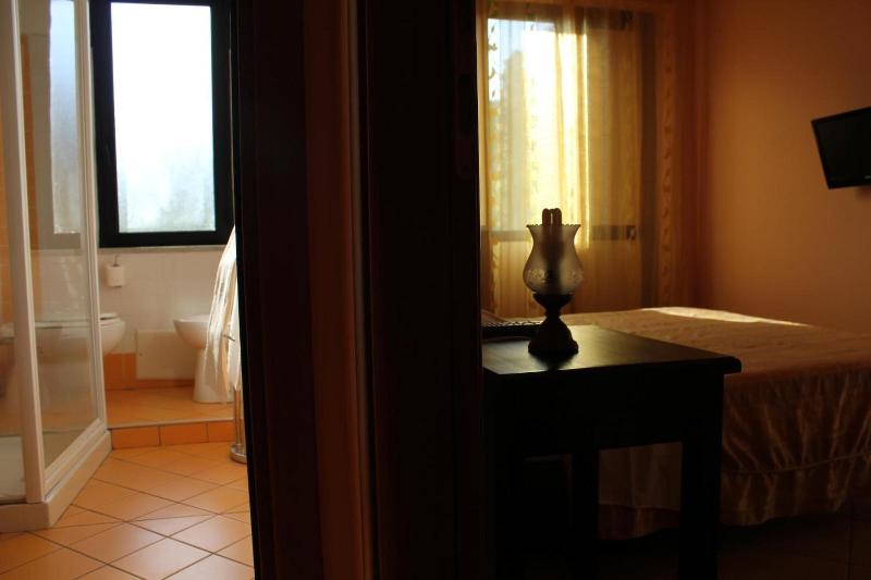 Hotel 106 - Oda