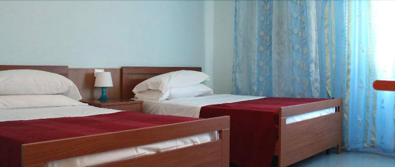 Hotel 106 - Oda