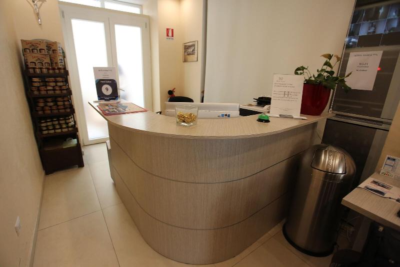 Hotel Eubea - Lobi