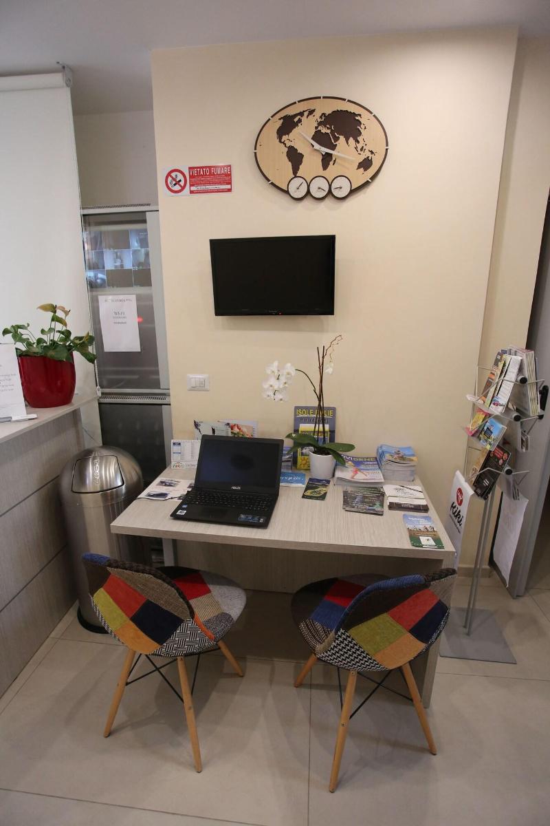 Hotel Eubea - Lobi