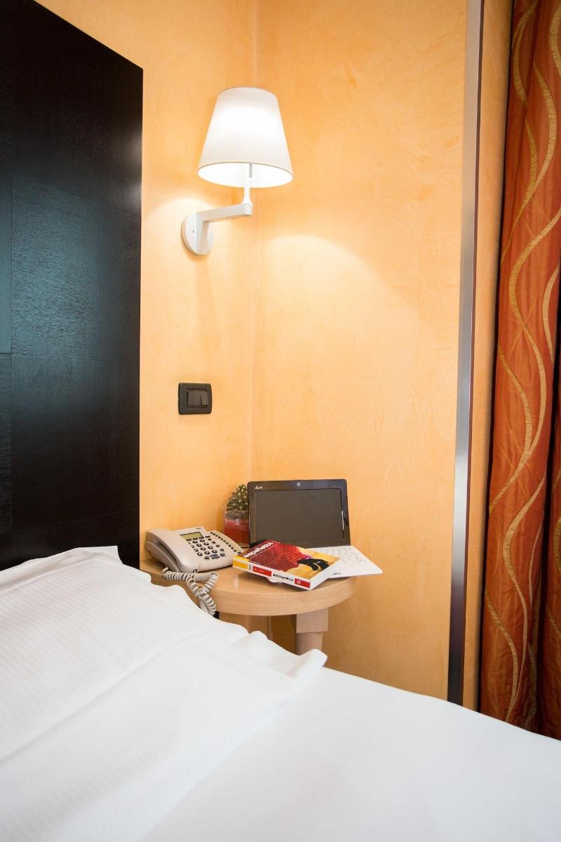 Hotel Majorana - Oda