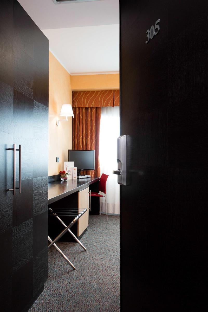 Hotel Majorana - Oda