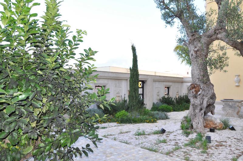 BHB Hotel - Genel