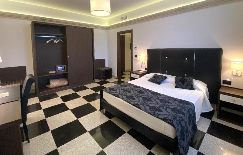 BHB Hotel - Oda