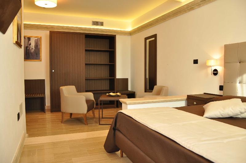 BHB Hotel - Oda
