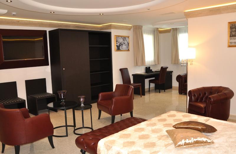 BHB Hotel - Oda