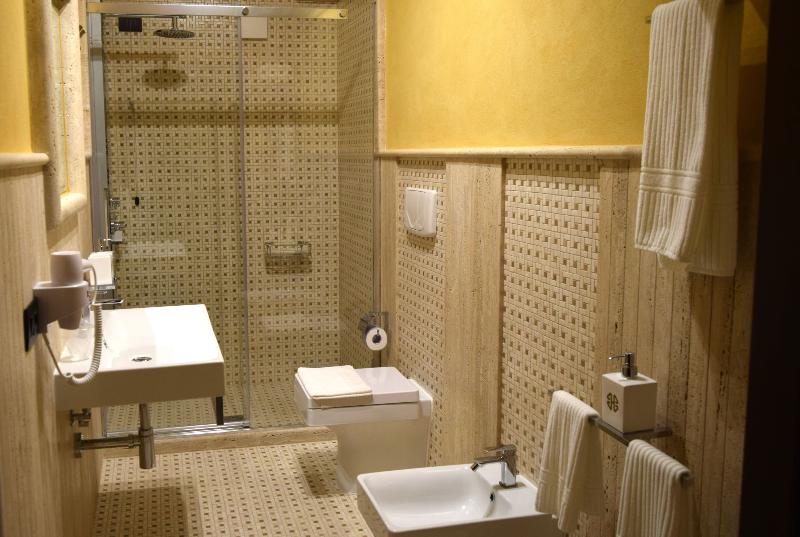 BHB Hotel - Oda