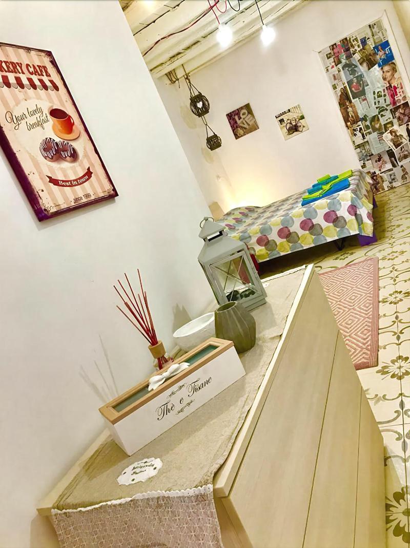 B&B Le Statuine Guesthouse - Oda