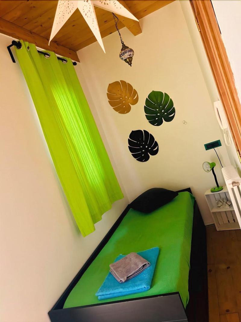 B&B Le Statuine Guesthouse - Oda