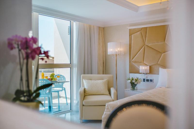Qbic City Hotel - Oda