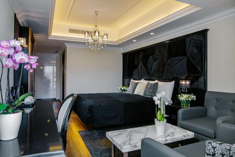 Qbic City Hotel - Oda