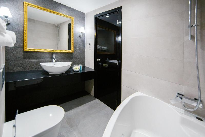 Qbic City Hotel - Oda