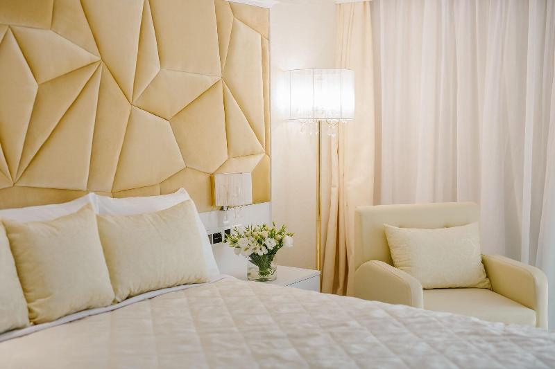 Qbic City Hotel - Oda