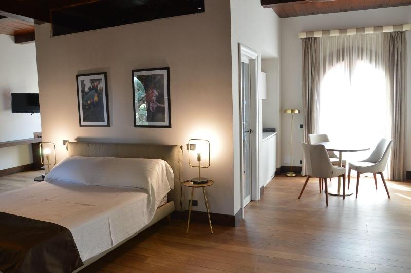 Casarealia - Oda