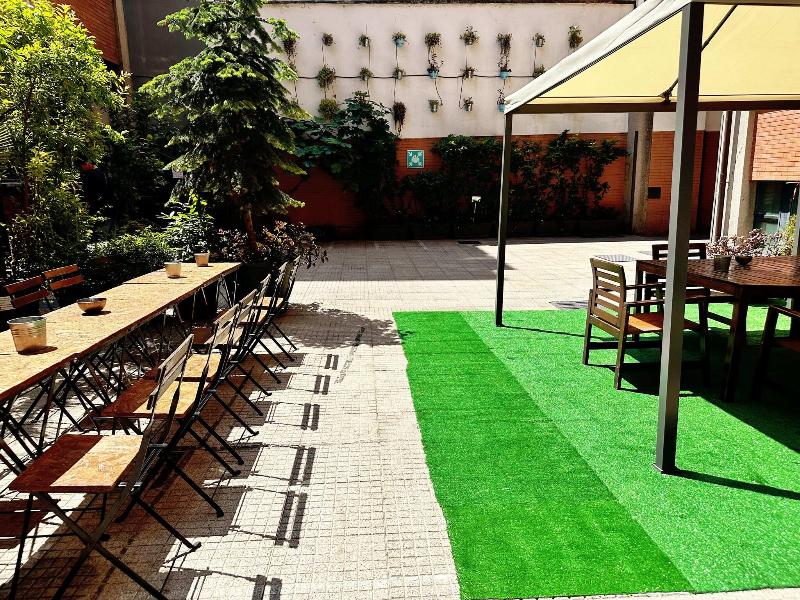Mio Hostel - Teras