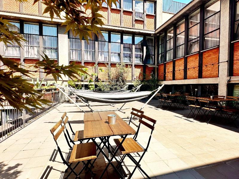 Mio Hostel - Teras