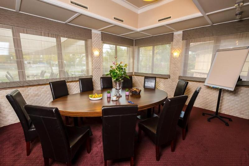 Duna Garden Hotel - Toplantı