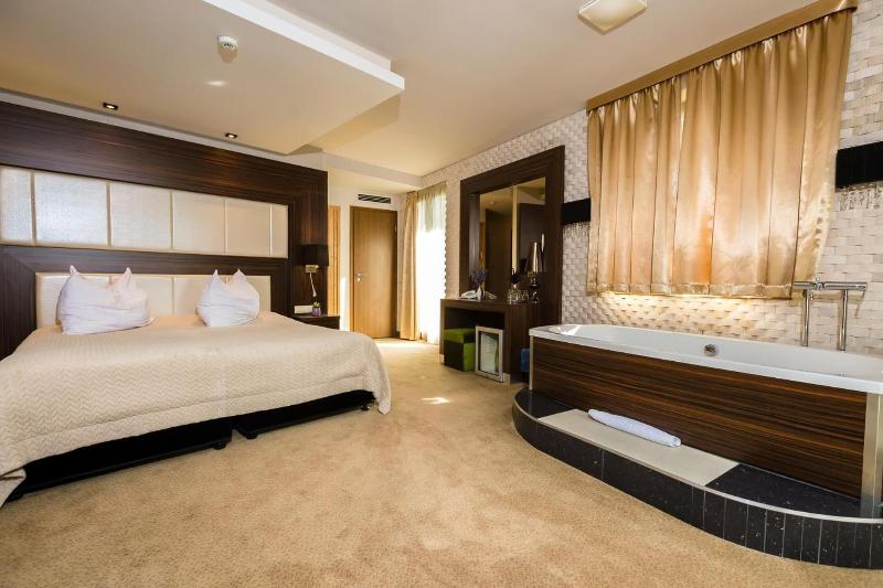 Duna Garden Hotel - Oda