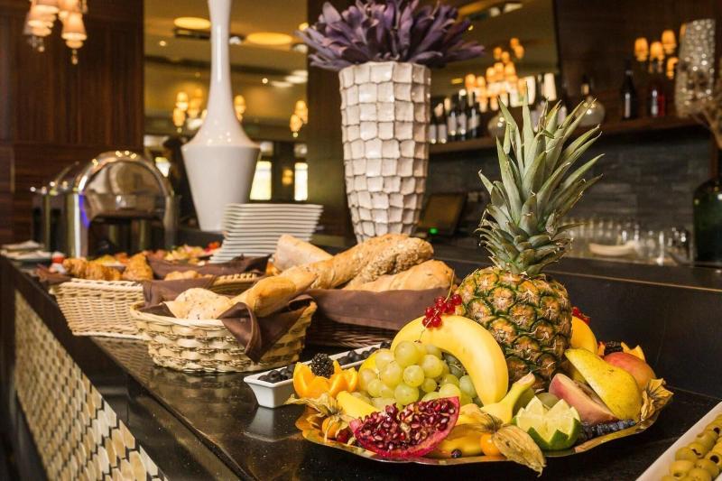 Duna Garden Hotel - Restoran