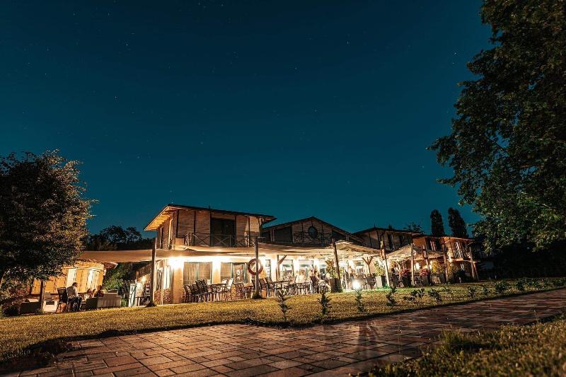 Duna Garden Hotel - Restoran