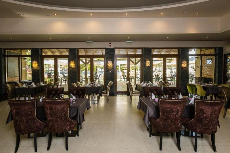 Duna Garden Hotel - Restoran