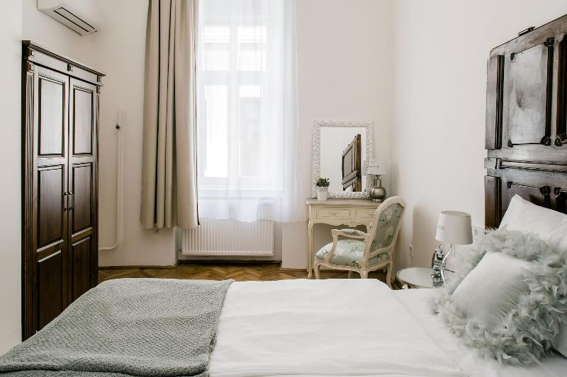 House Beletage - Oda