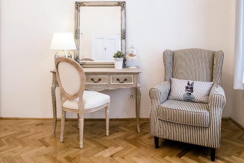 House Beletage - Oda