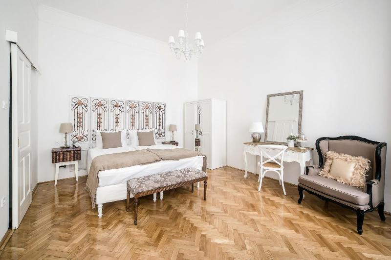 House Beletage - Oda