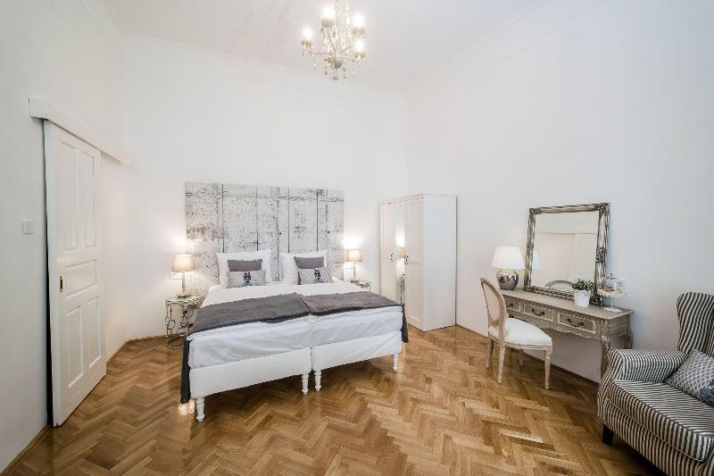 House Beletage - Oda